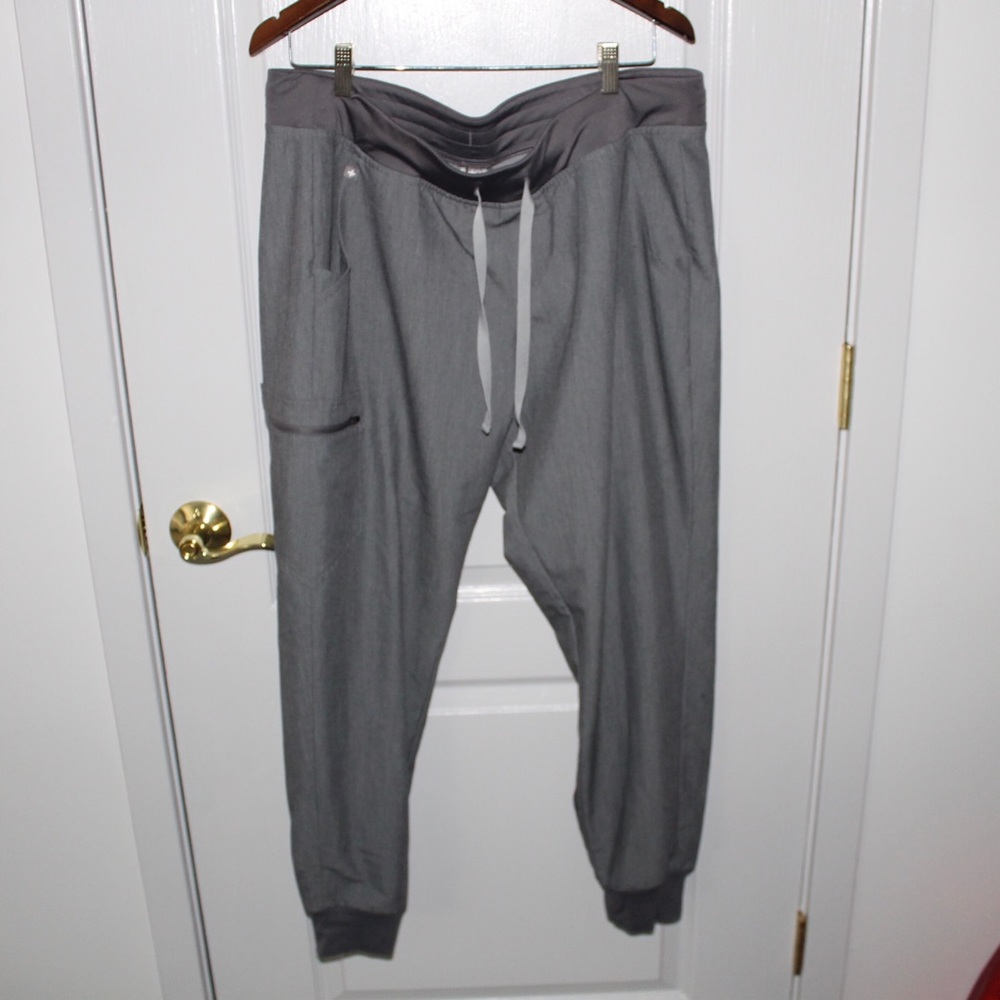 FIGS LIMITED EDITION GRAPHITE ZAMORA JOGGERS